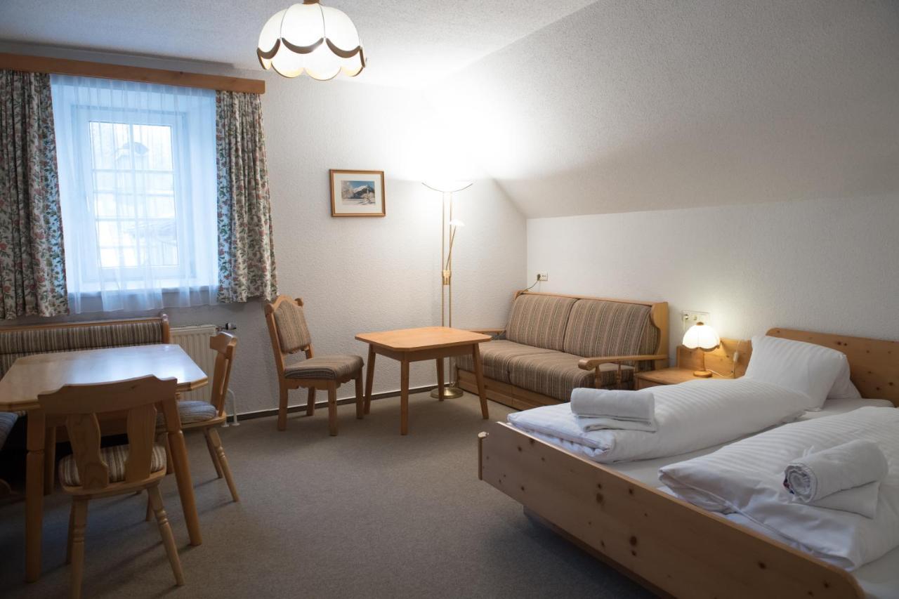 Blaue Traube Hotel Bad Aussee Eksteriør billede