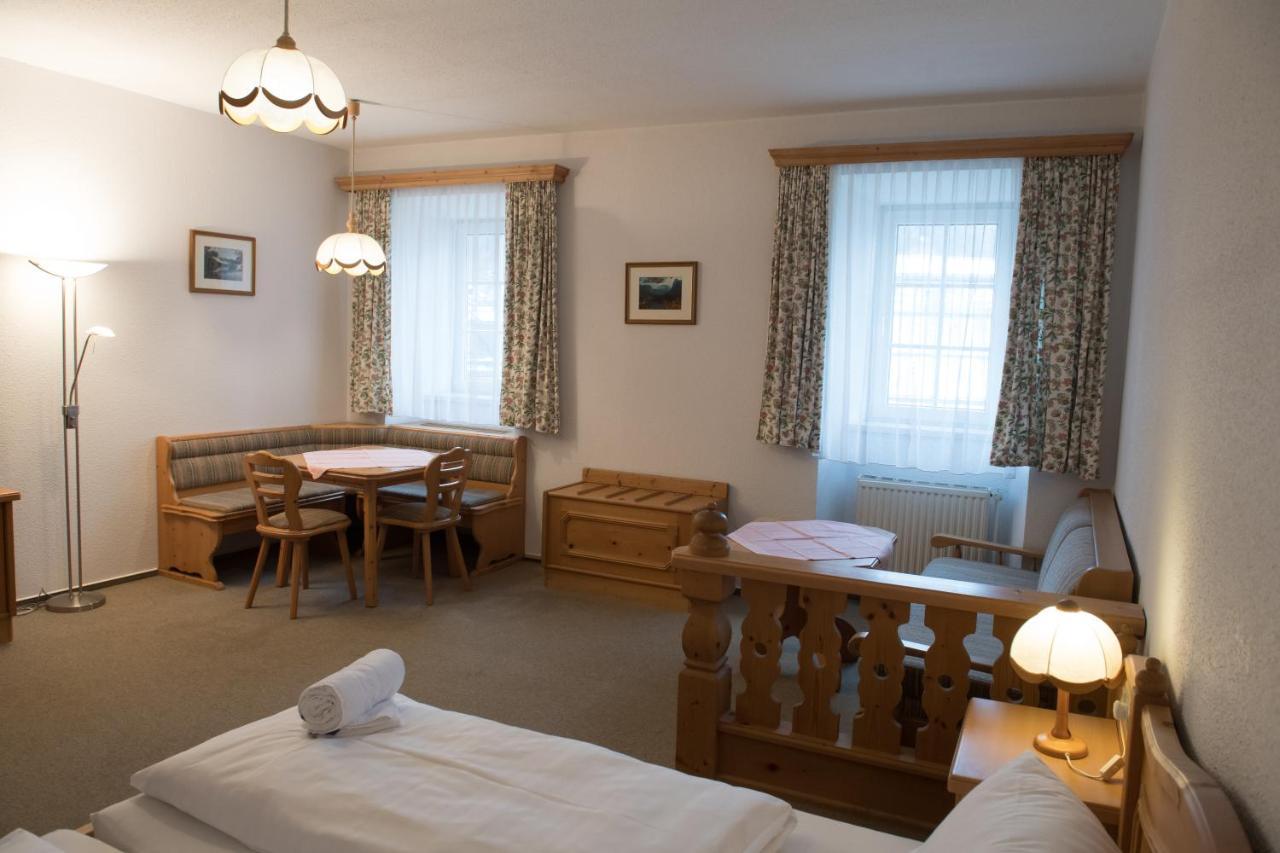 Blaue Traube Hotel Bad Aussee Eksteriør billede